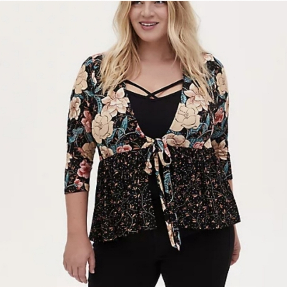 Torrid open front cardigan. Size 00. Floral print. 3/4 length sleeves. Like new. - Picture 6 of 6